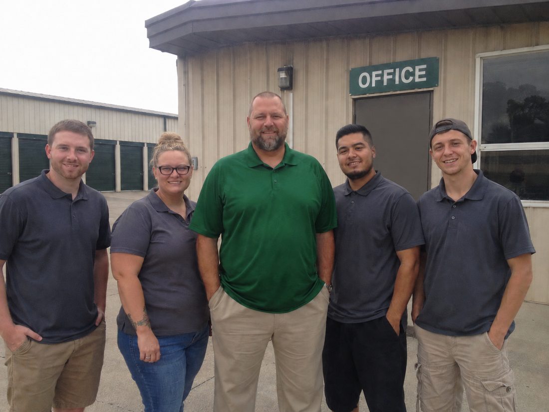 Pest control professionals in Milwaukee, WI